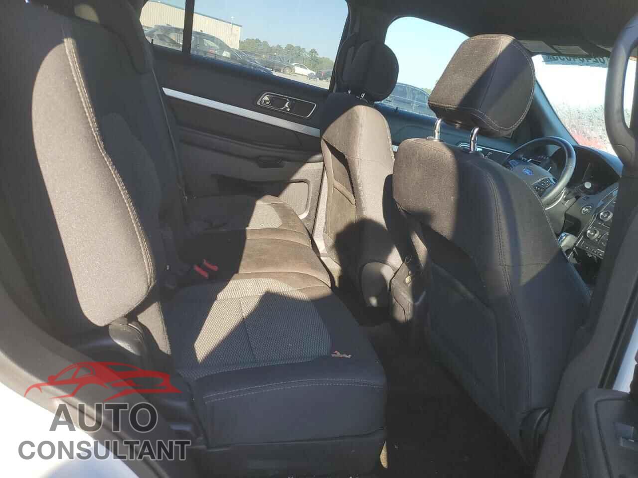 FORD EXPLORER 2017 - 1FM5K7DH1HGD34383