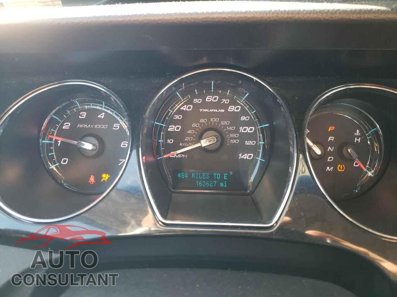 FORD TAURUS 2011 - 1FAHP2FW5BG119863