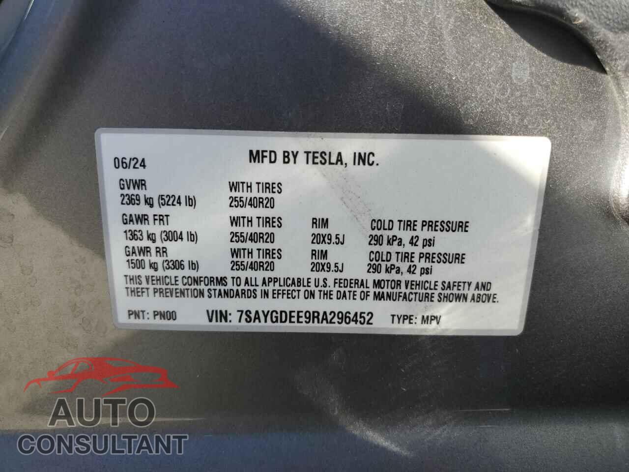 TESLA MODEL Y 2024 - 7SAYGDEE9RA296452