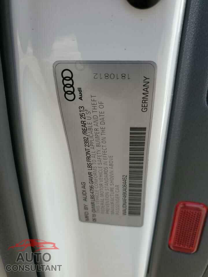 AUDI A4 2019 - WAUDNAF46KA084452
