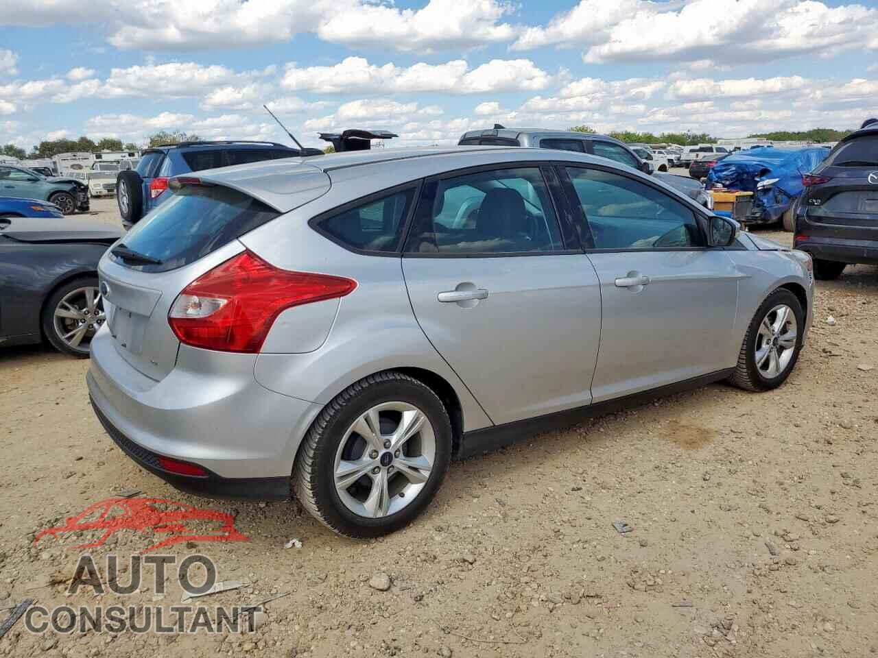 FORD FOCUS 2014 - 1FADP3K22EL442092