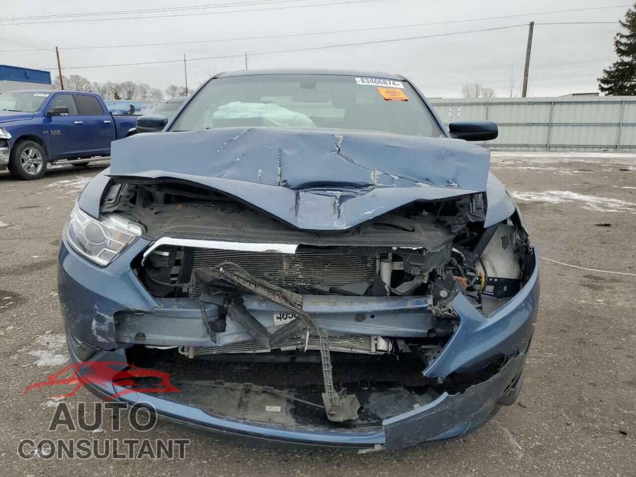 FORD TAURUS 2019 - 1FAHP2E84KG100434