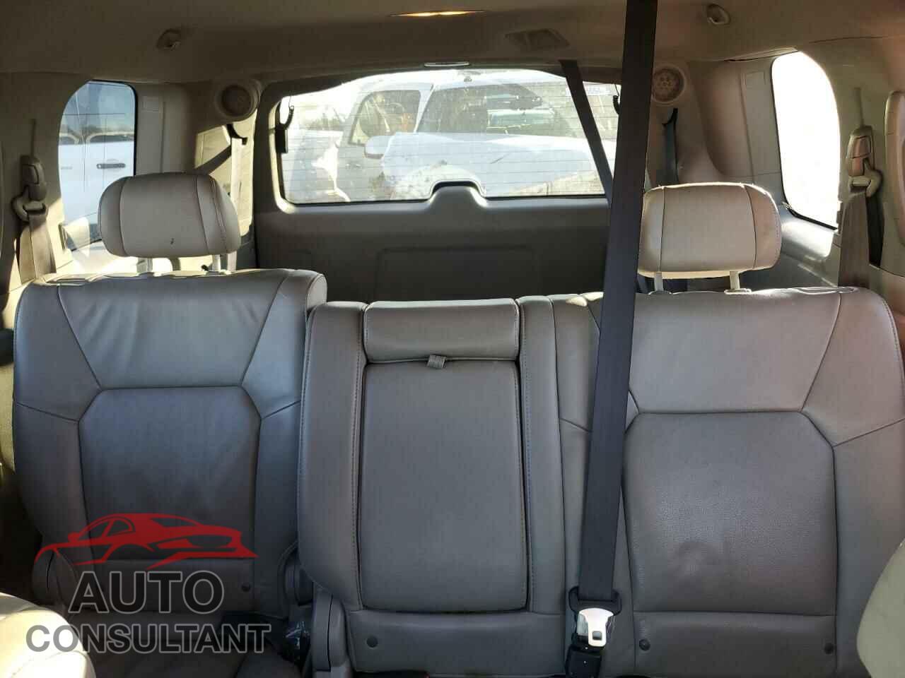 HONDA PILOT 2009 - 5FNYF48929B006859