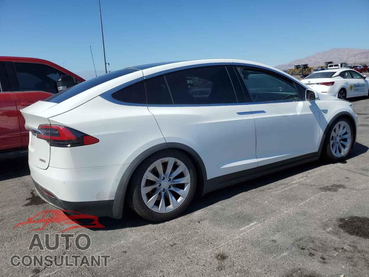 TESLA MODEL X 2016 - 5YJXCBE48GF000949