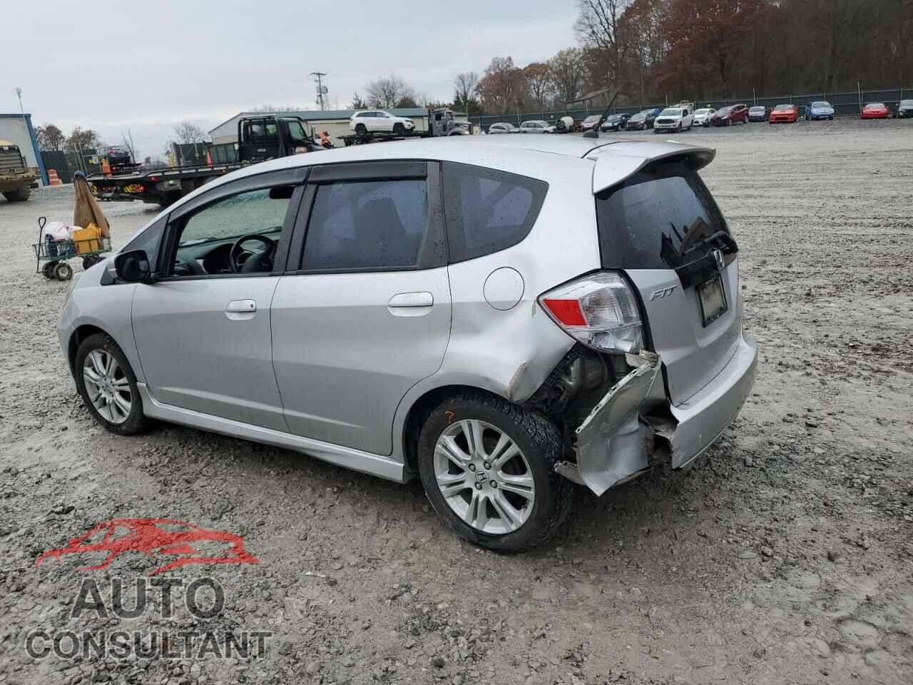 HONDA FIT 2011 - JHMGE8G56BC018471