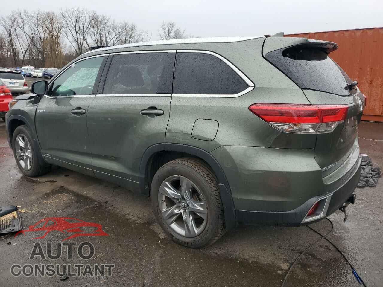 TOYOTA HIGHLANDER 2019 - 5TDDGRFH0KS072573