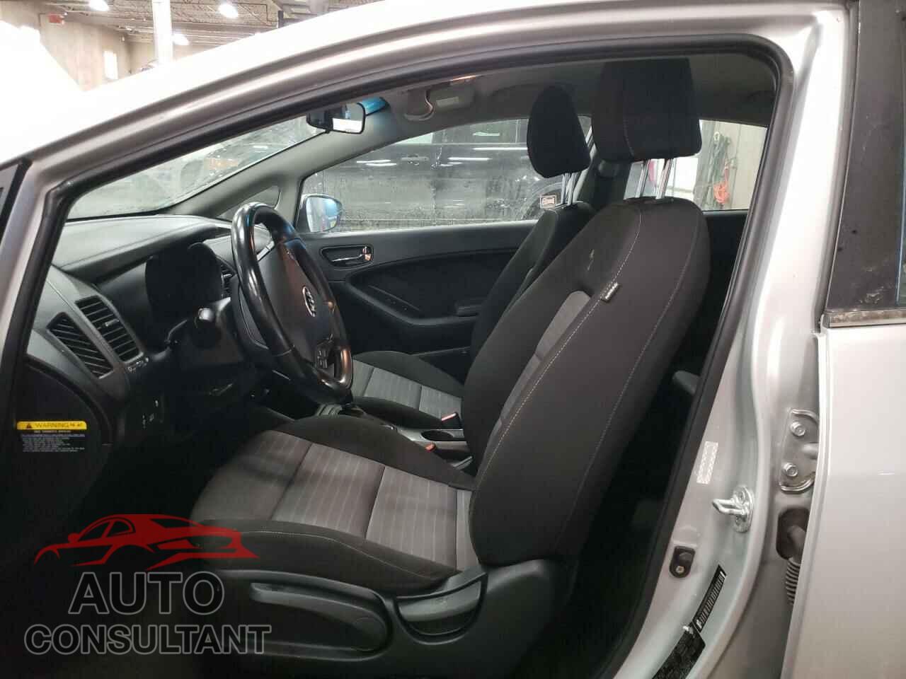 KIA FORTE 2015 - KNAFX4A89F5283623