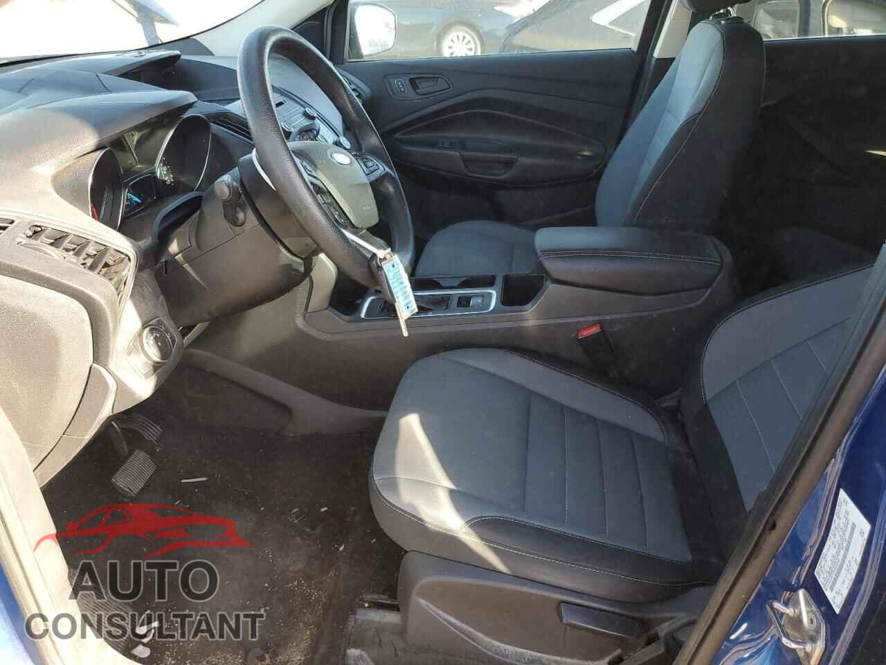 FORD ESCAPE 2017 - 1FMCU0F7XHUE72700