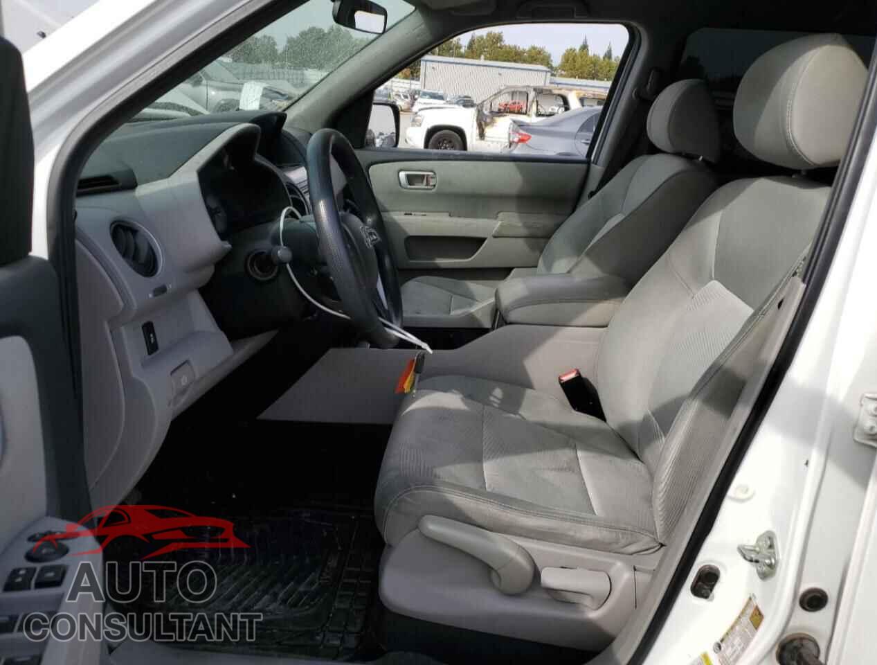 HONDA PILOT 2013 - 5FNYF3H2XDB009272