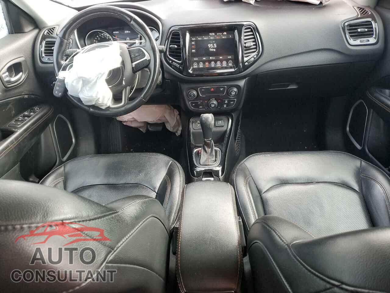 JEEP COMPASS 2019 - 3C4NJCCB4KT793665
