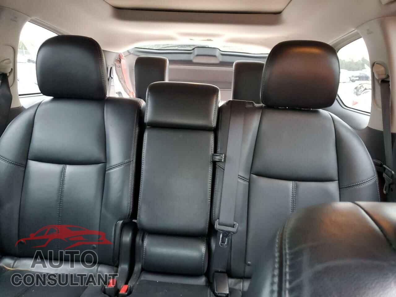 NISSAN PATHFINDER 2013 - 5N1AR2MN3DC681380
