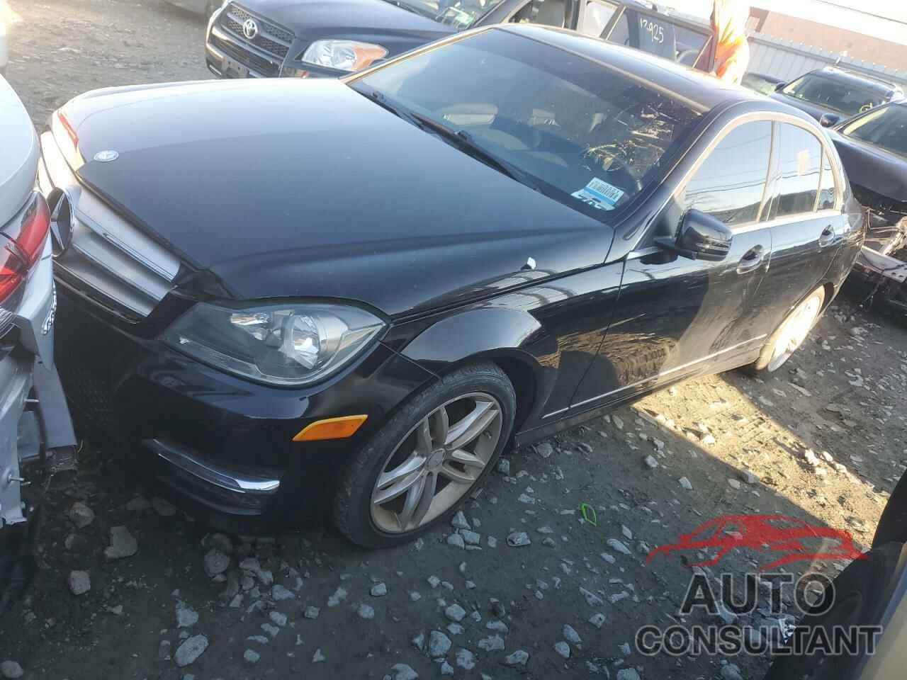MERCEDES-BENZ C-CLASS 2013 - WDDGF4HB6DG102478