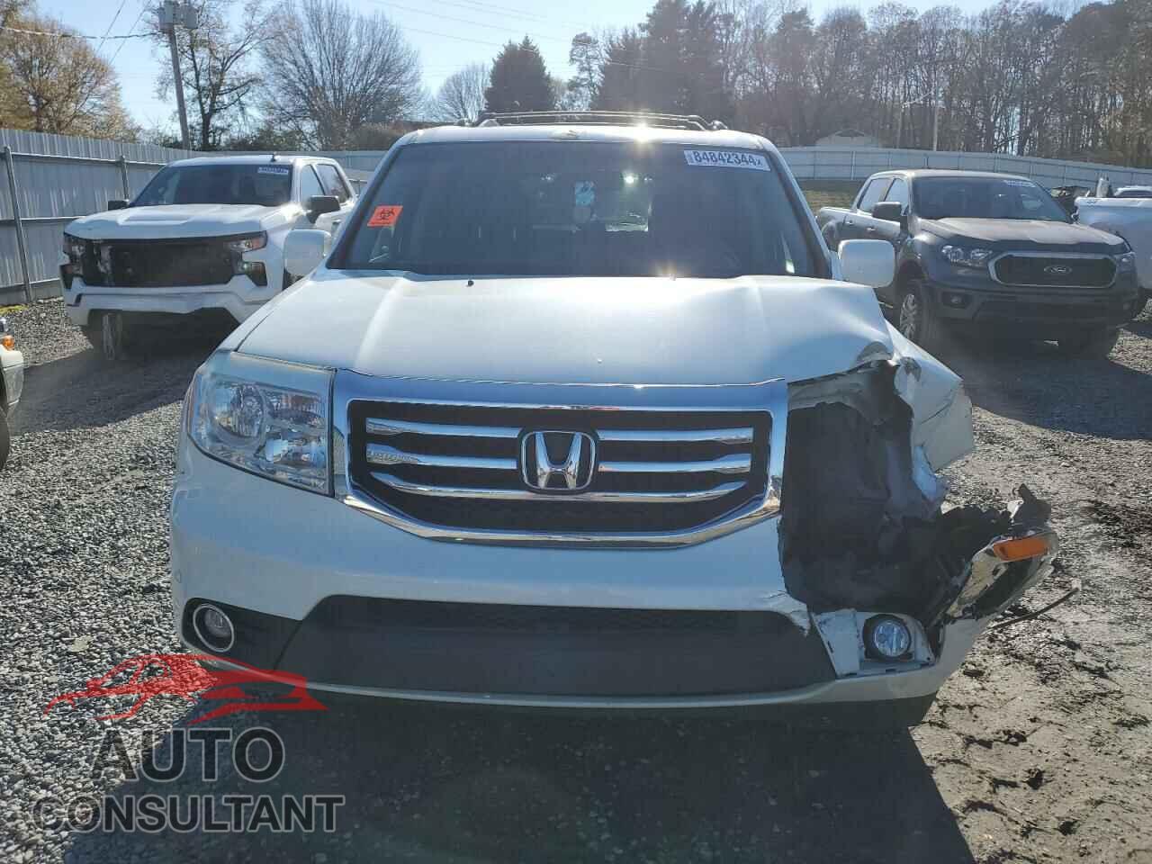 HONDA PILOT 2015 - 5FNYF4H91FB024720