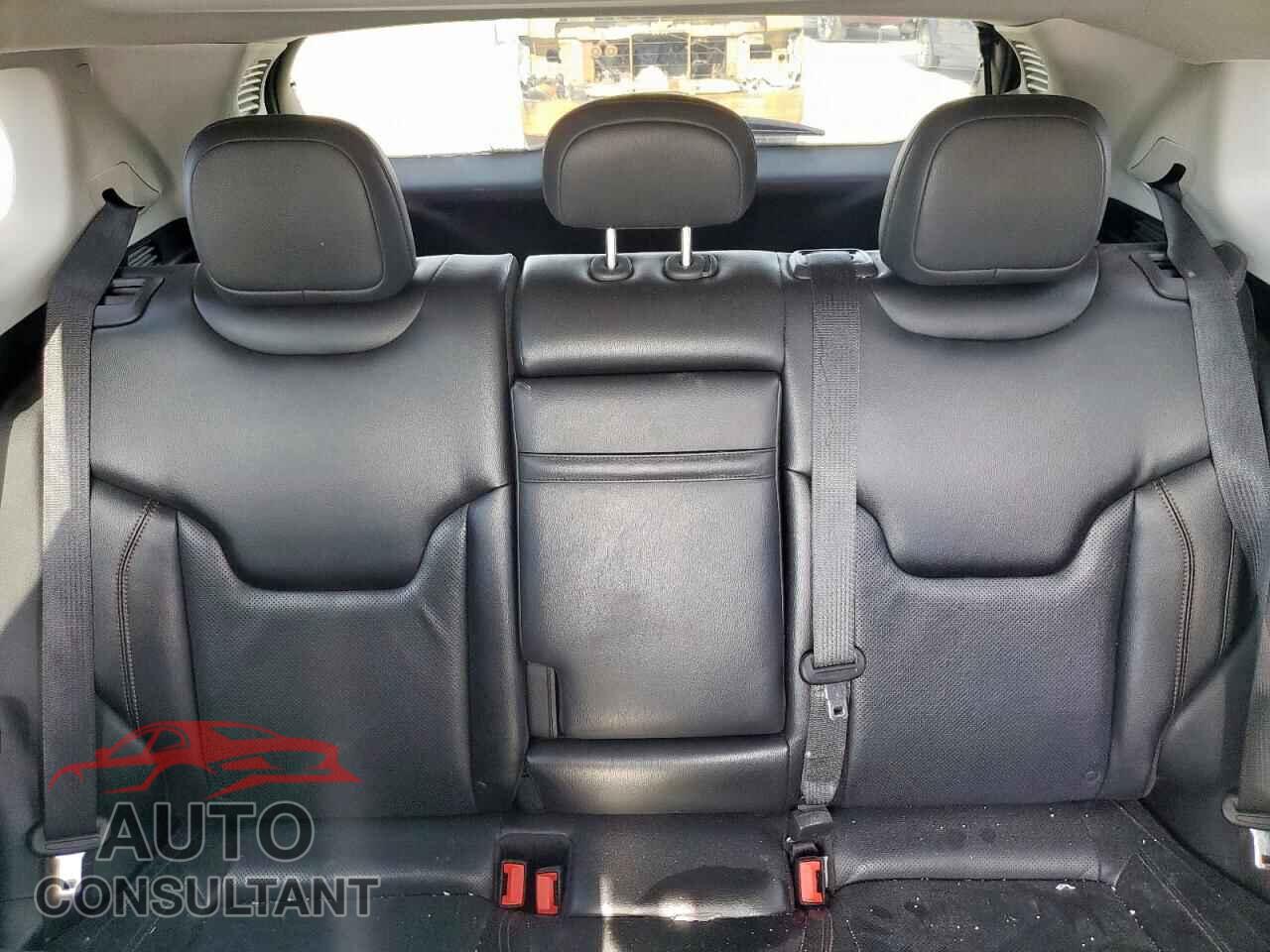 JEEP COMPASS 2018 - 3C4NJDCB8JT101332