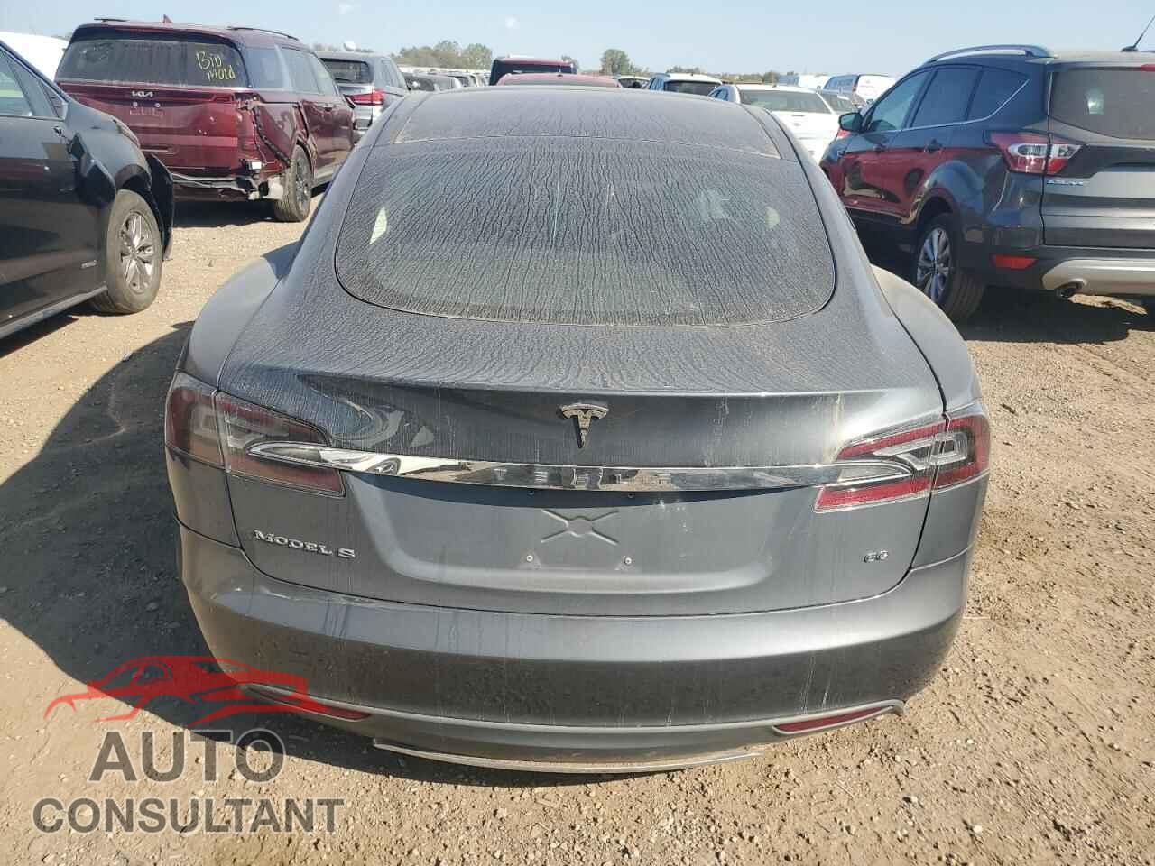 TESLA MODEL S 2013 - 5YJSA1BG0DFP08455