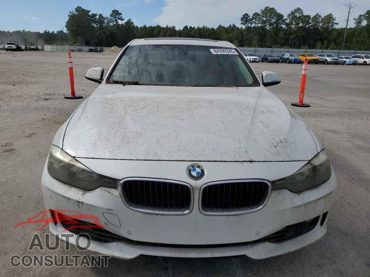 BMW 3 SERIES 2013 - WBA3A5G50DNP25256