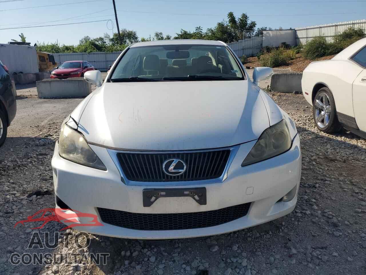 LEXUS IS 2010 - JTHCF5C24A5043555