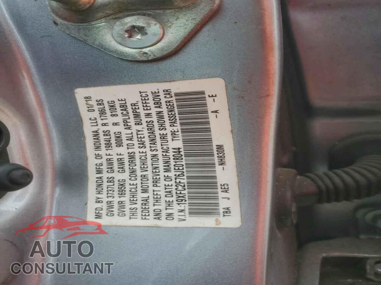 HONDA CIVIC 2018 - 19XFC2F76JE018044