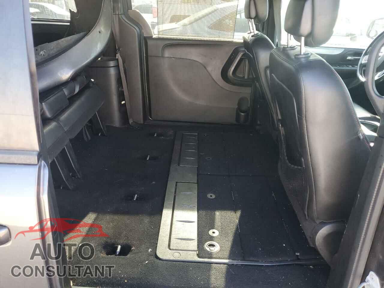 DODGE CARAVAN 2018 - 2C4RDGEG5JR324367
