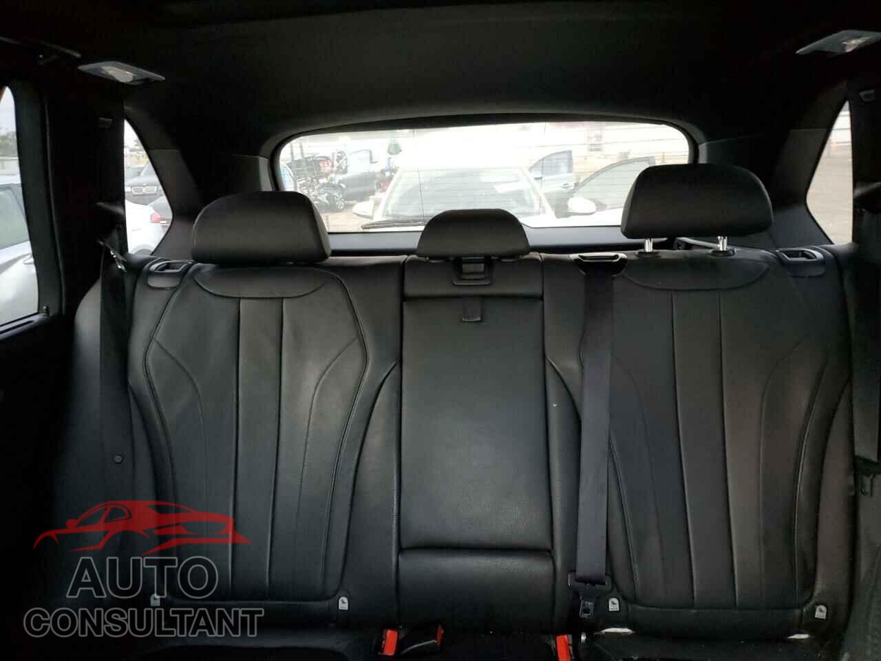 BMW X5 2015 - 5UXKR0C53F0K56551