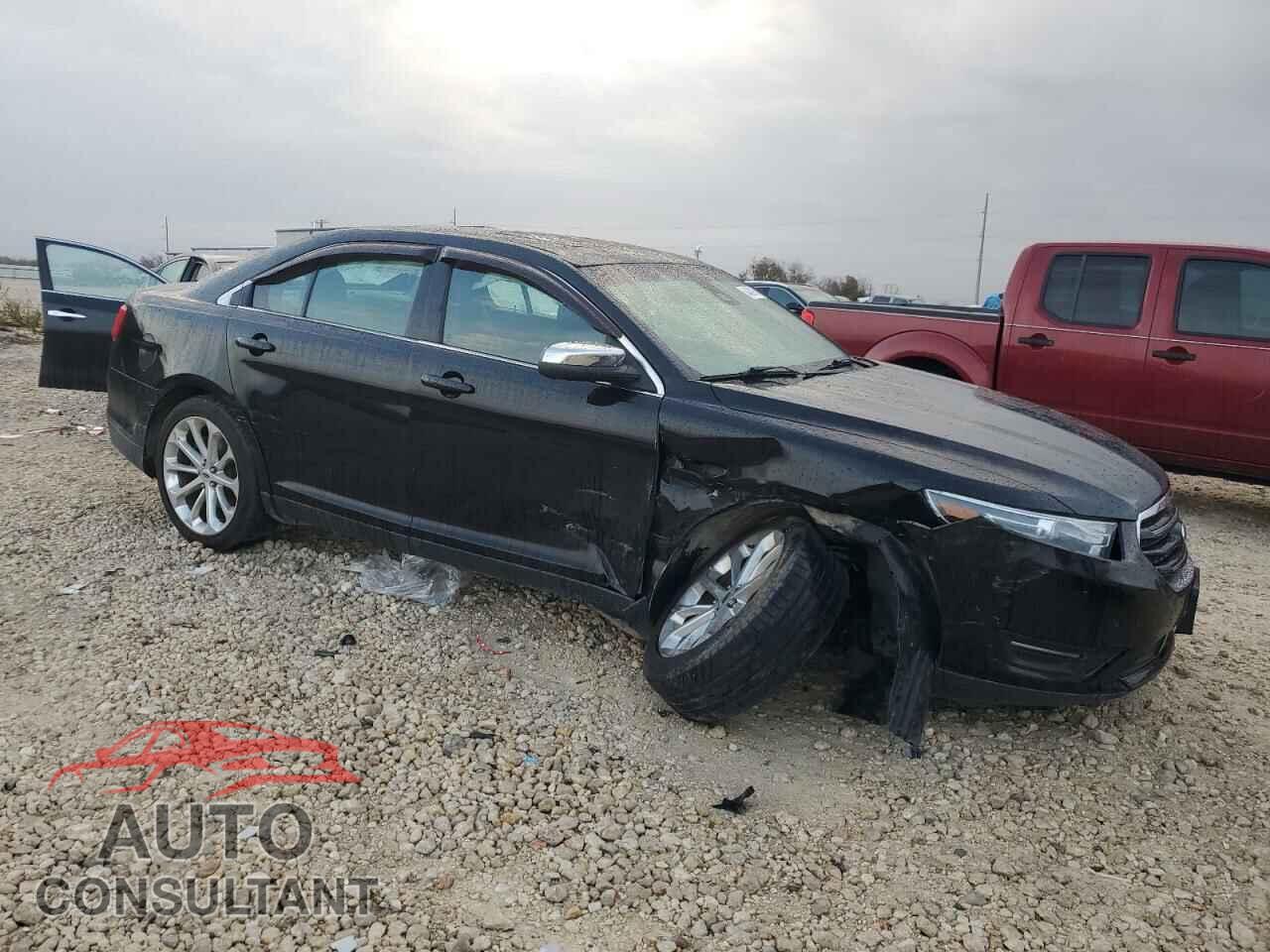 FORD TAURUS 2018 - 1FAHP2F82JG115446