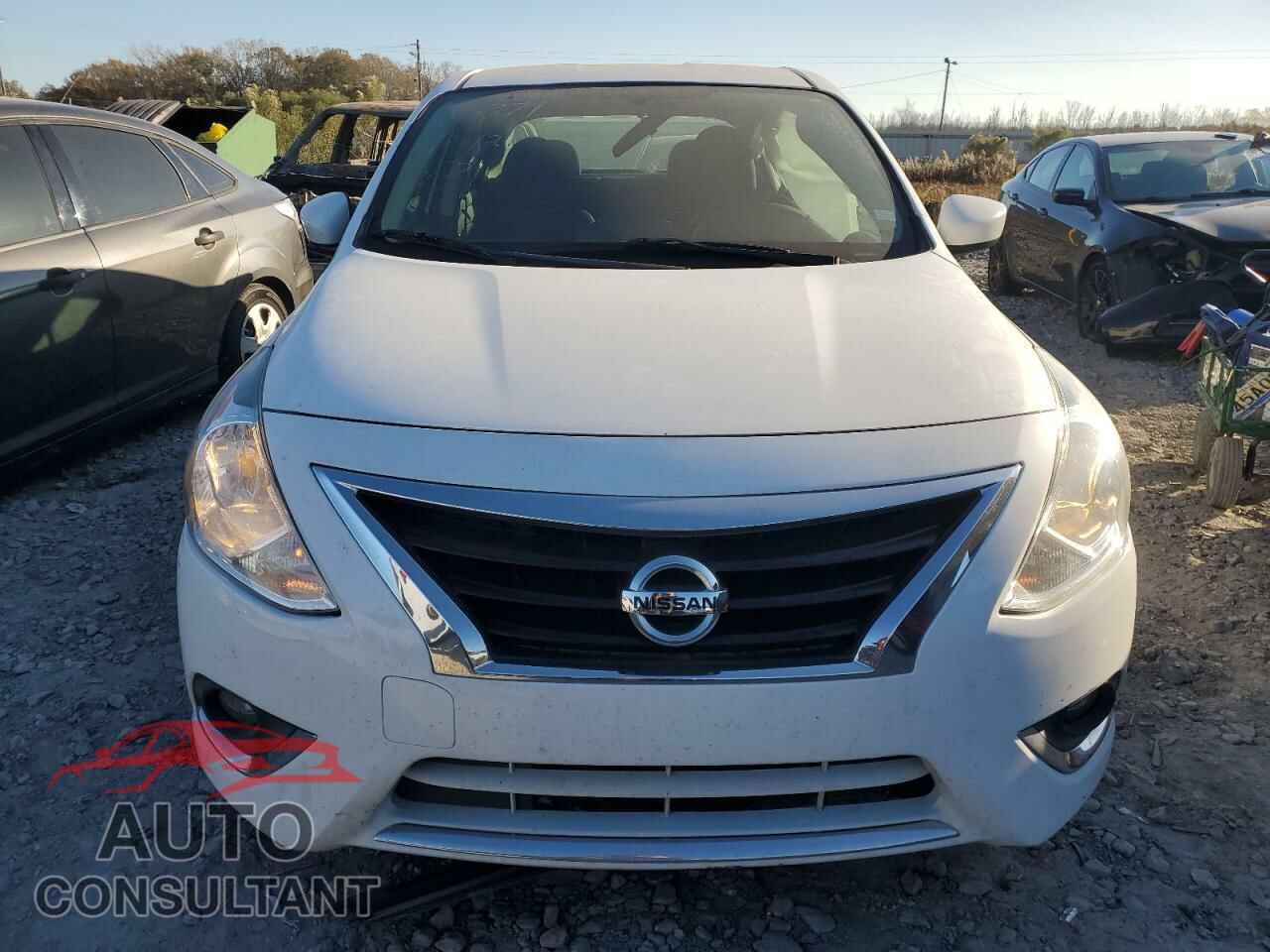 NISSAN VERSA 2017 - 3N1CN7AP2HL804319