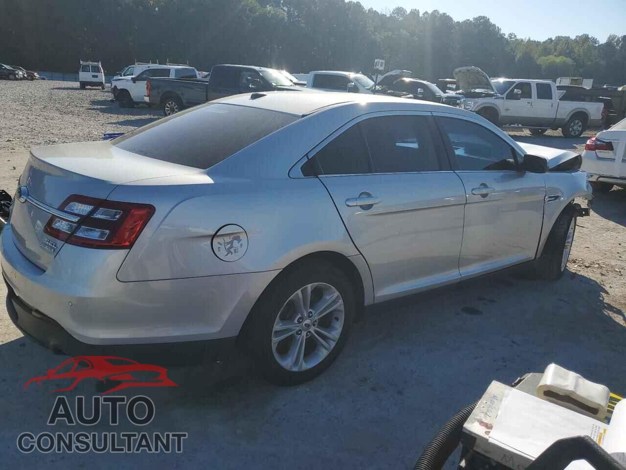 FORD TAURUS 2016 - 1FAHP2E89GG135784