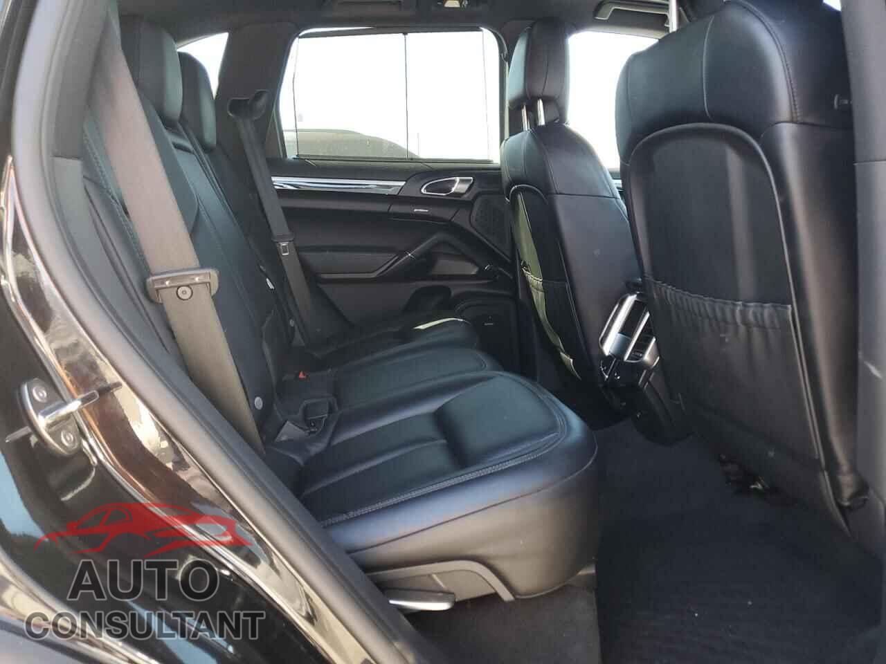 PORSCHE CAYENNE 2015 - WP1AF2A2XFLA30711