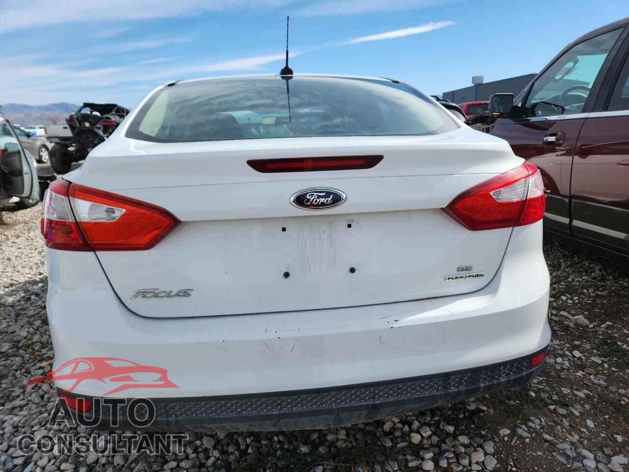 FORD FOCUS 2013 - 1FADP3F28DL213070