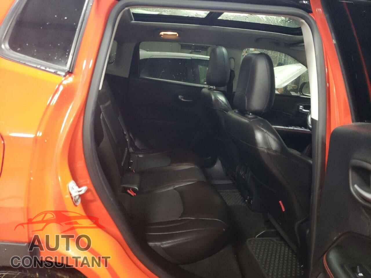 JEEP COMPASS 2018 - 3C4NJDDB4JT128557
