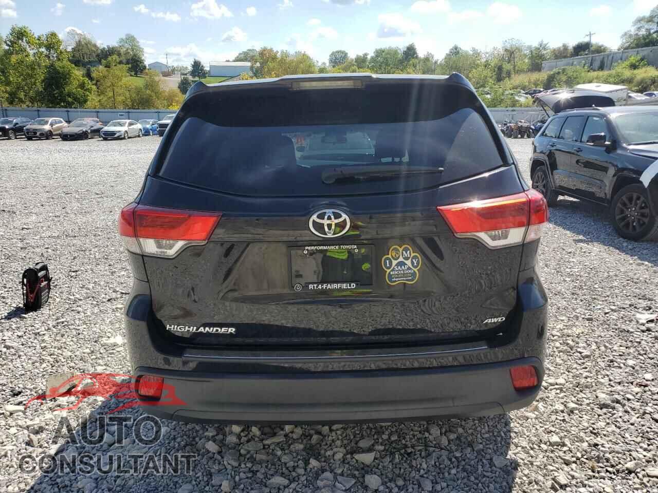 TOYOTA HIGHLANDER 2018 - 5TDBZRFH6JS875677