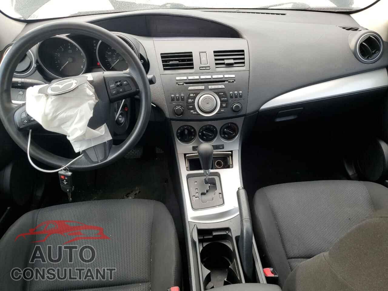 MAZDA 3 2010 - JM1BL1SG8A1347023