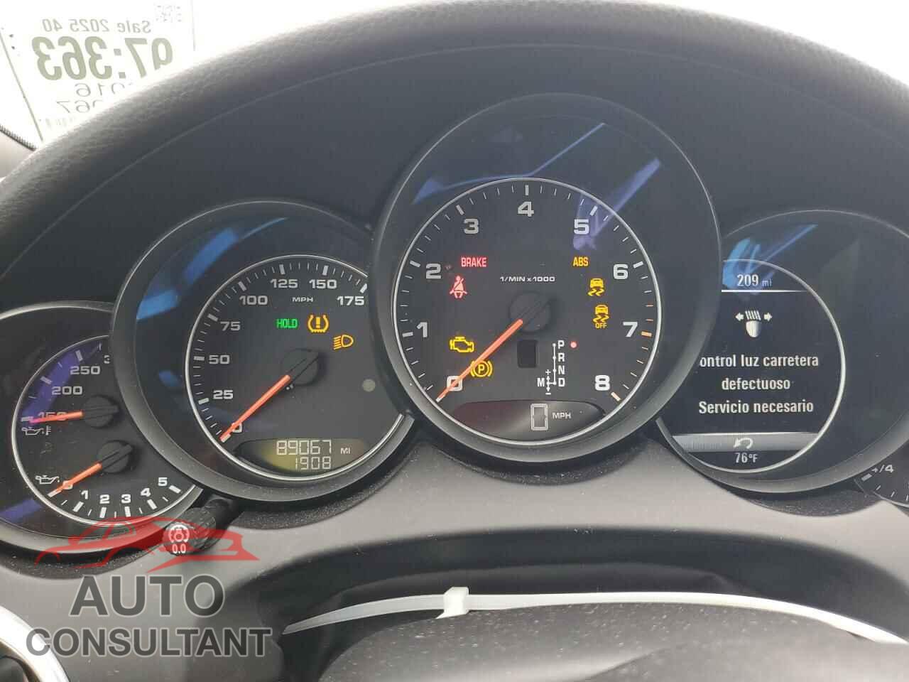 PORSCHE CAYENNE 2016 - WP1AA2A28GKA37906