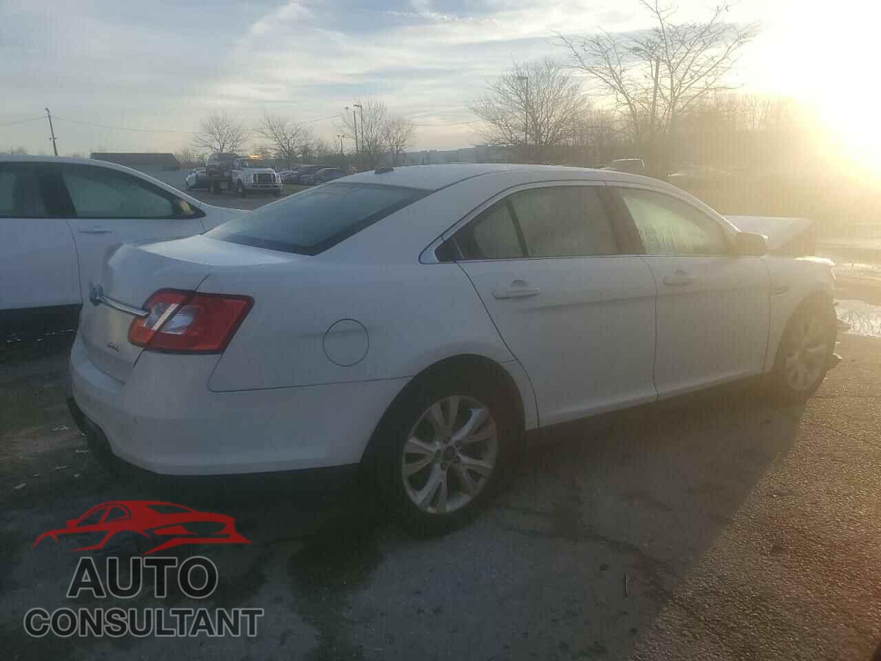 FORD TAURUS 2011 - 1FAHP2EW0BG190339