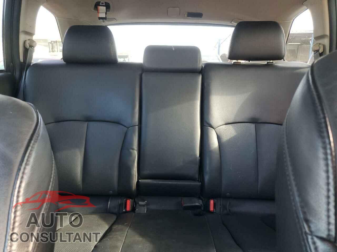 SUBARU OUTBACK 2013 - 4S4BRDPC2D2240257