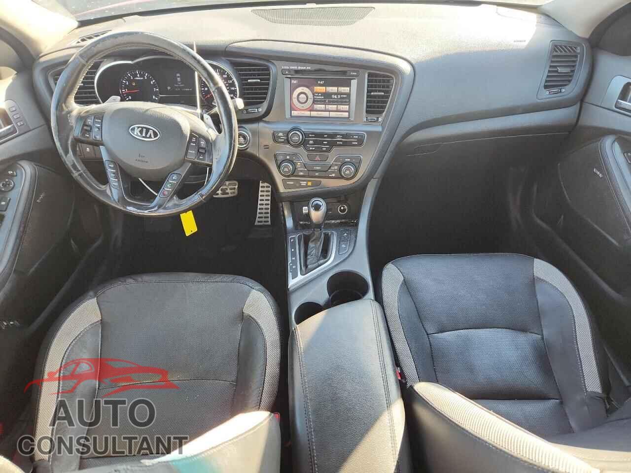 KIA OPTIMA 2012 - 5XXGR4A65CG083779