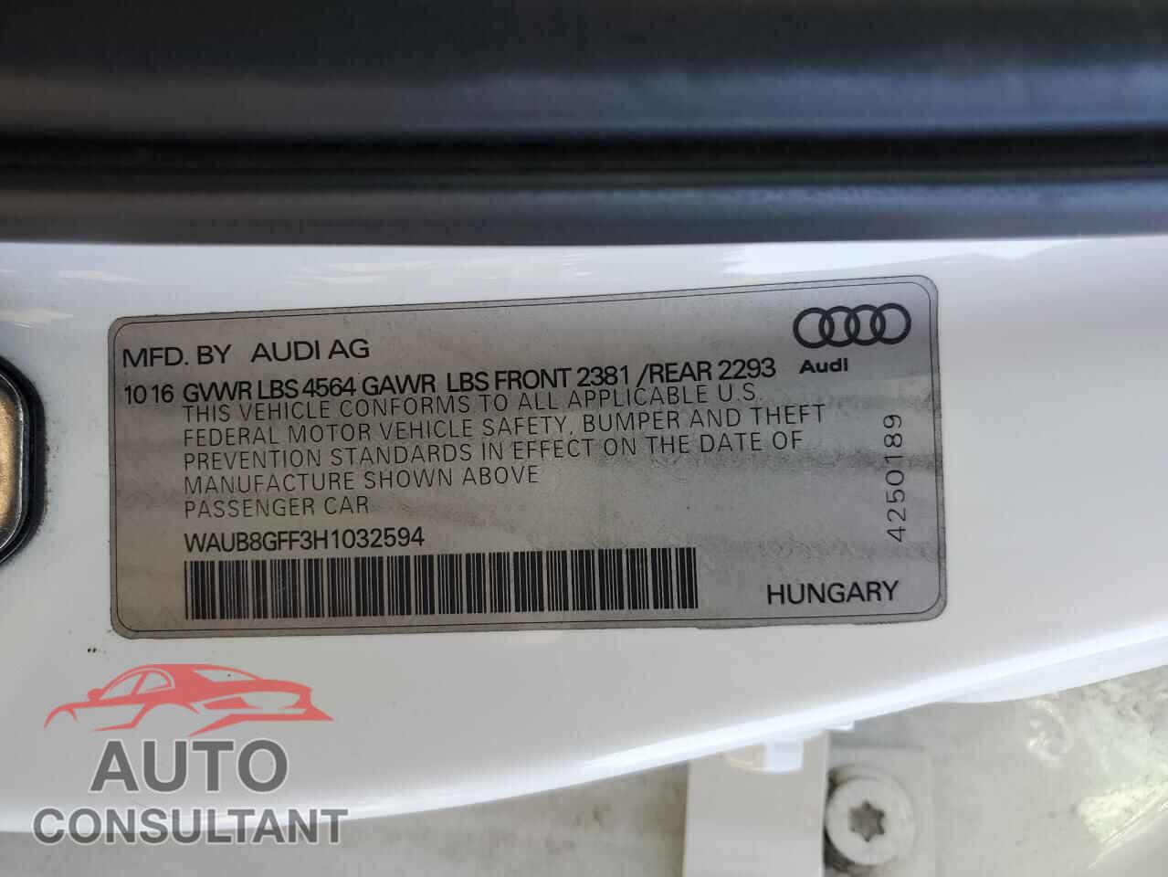 AUDI A3 2017 - WAUB8GFF3H1032594