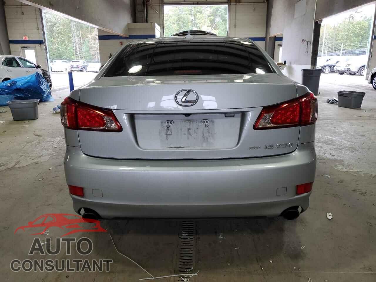 LEXUS IS 2013 - JTHCF5C27D5062167