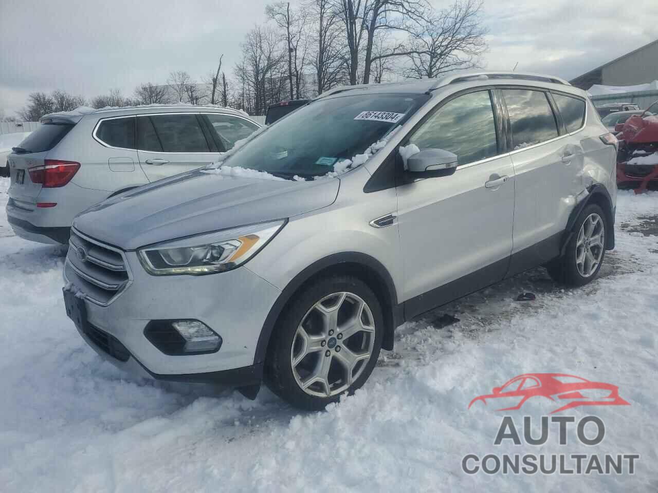 FORD ESCAPE 2017 - 1FMCU9J92HUA17871