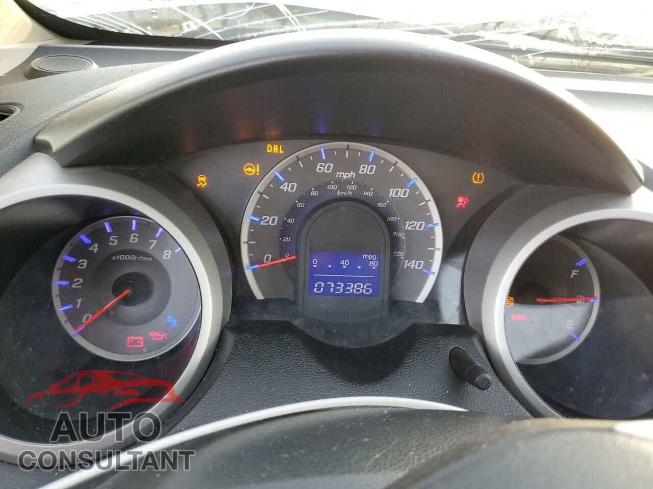 HONDA FIT 2013 - JHMGE8H32DC027412