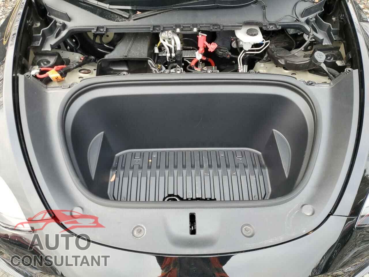 TESLA MODEL Y 2023 - 7SAYGDEF6PF943267