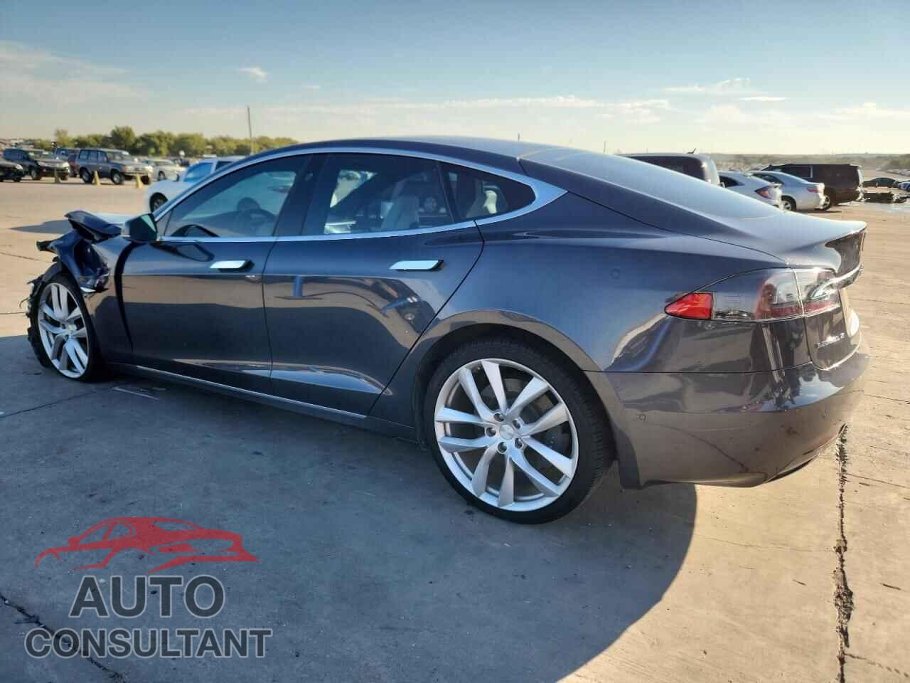TESLA MODEL S 2017 - 5YJSA1E14HF213169