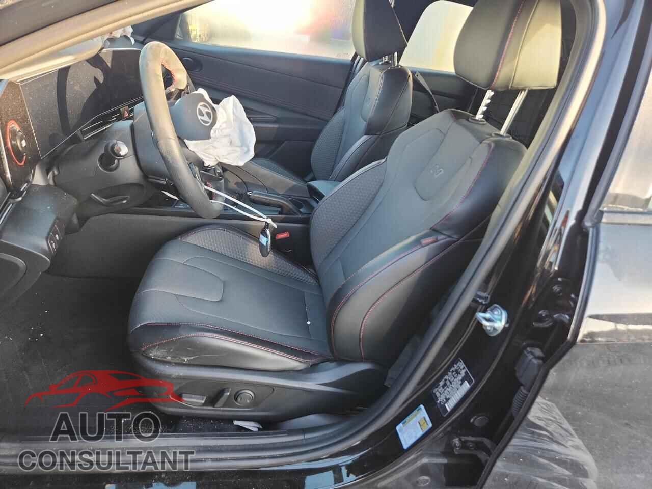 HYUNDAI ELANTRA 2025 - KMHLR4DF6SU856399