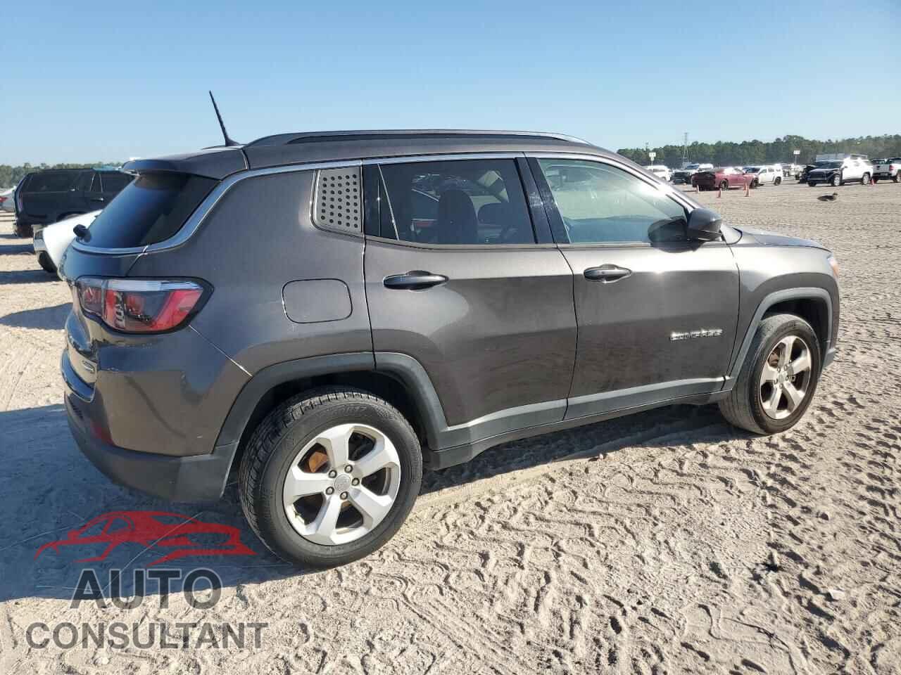 JEEP COMPASS 2018 - 3C4NJDBB9JT283320
