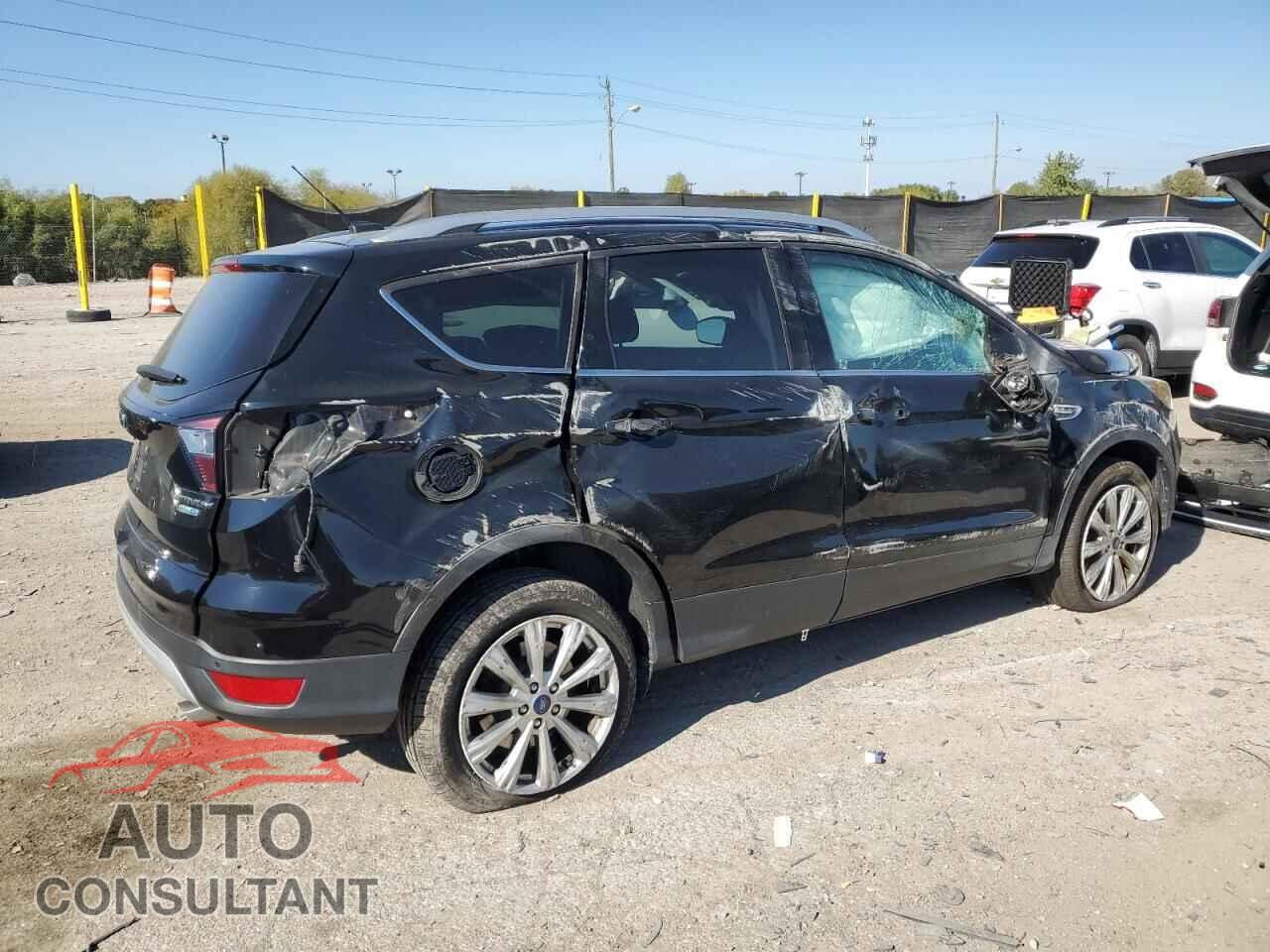 FORD ESCAPE 2017 - 1FMCU9J93HUE58103