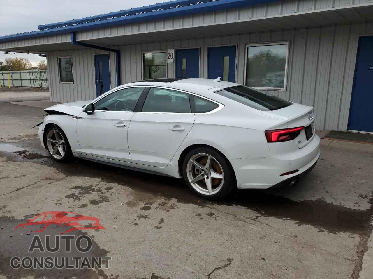 AUDI A5 2019 - WAUENCF55KA076433