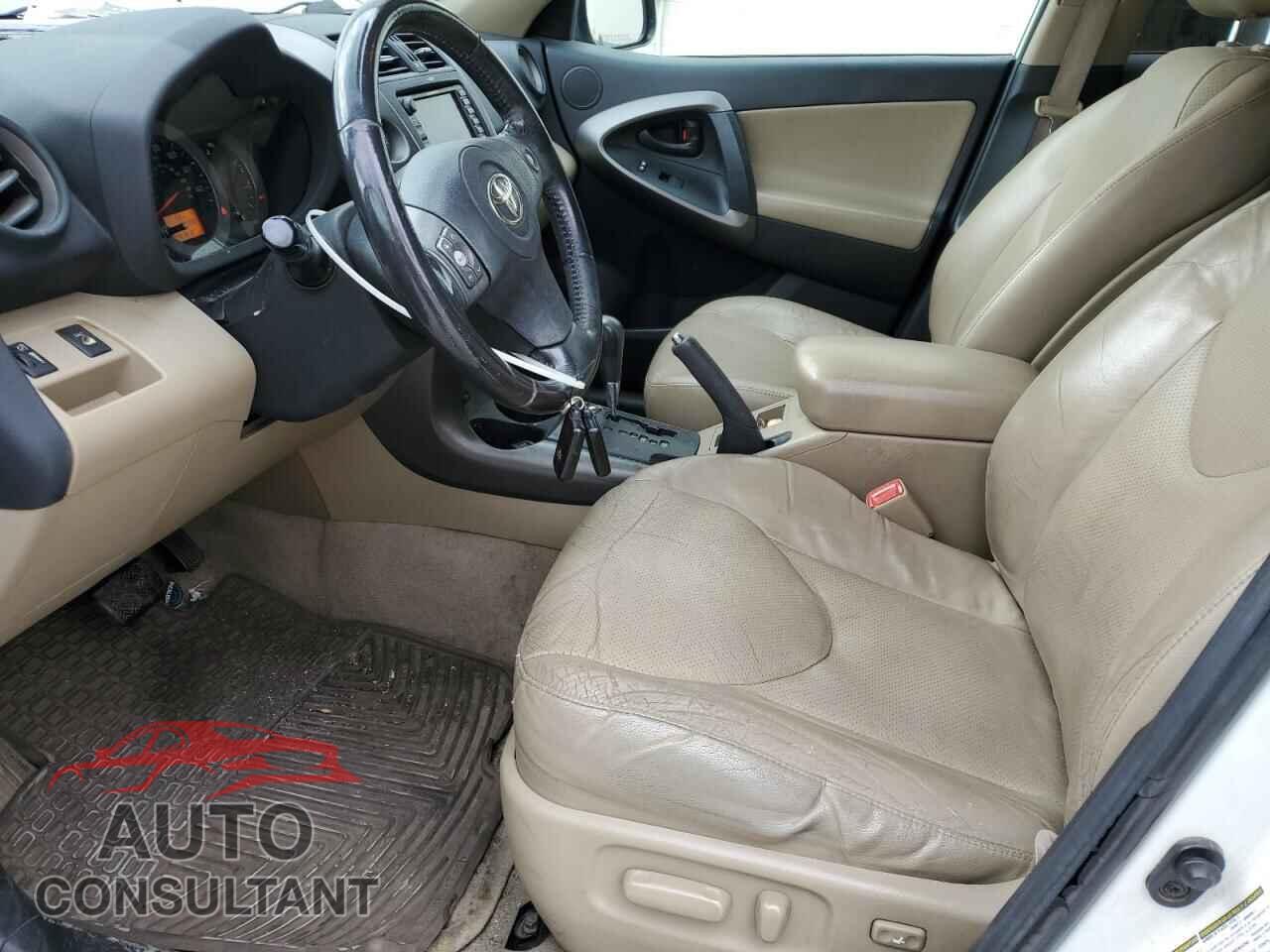 TOYOTA RAV4 2011 - 2T3DK4DV2BW037008