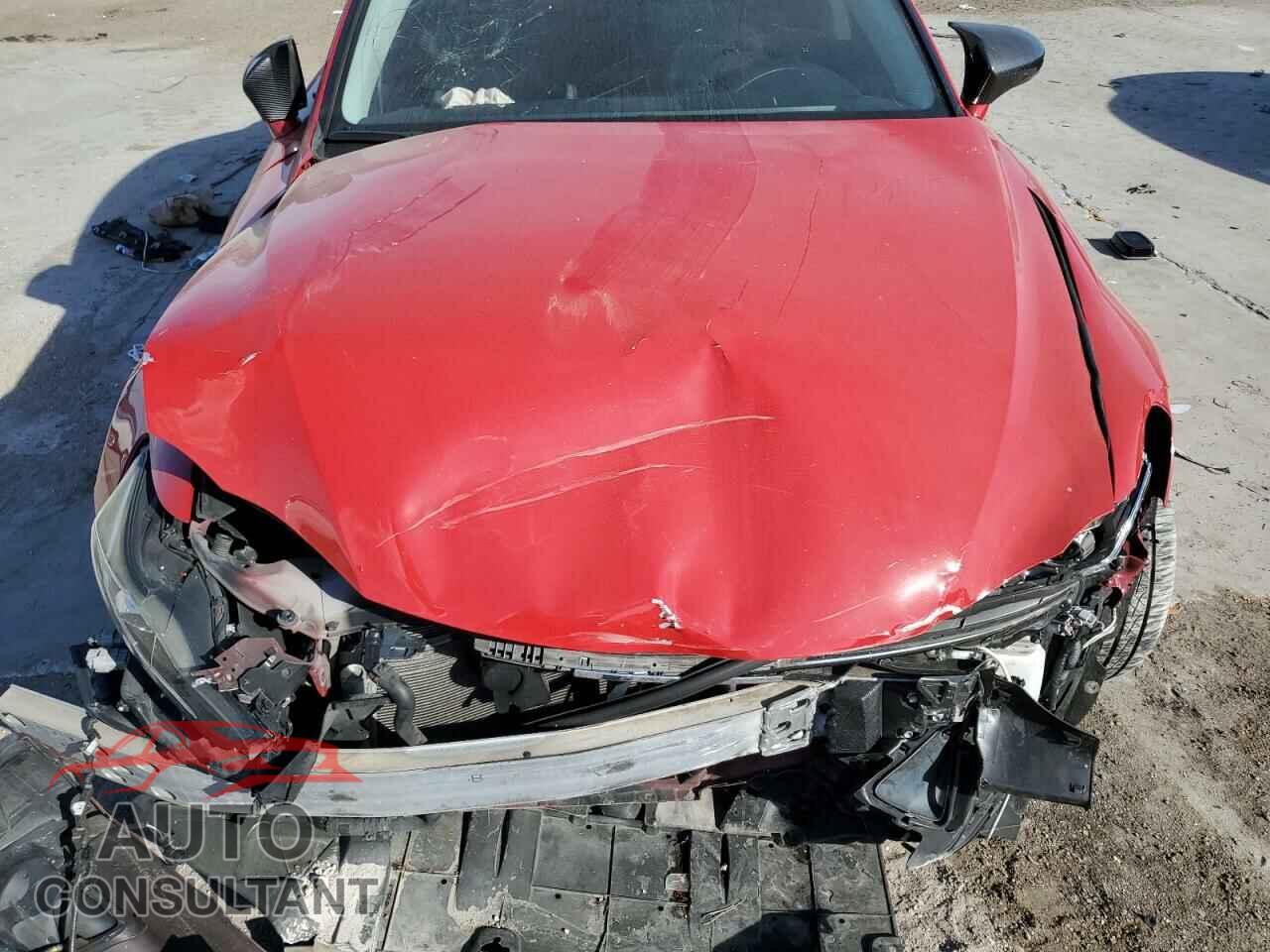 LEXUS IS 2017 - JTHBA1D25H5051210