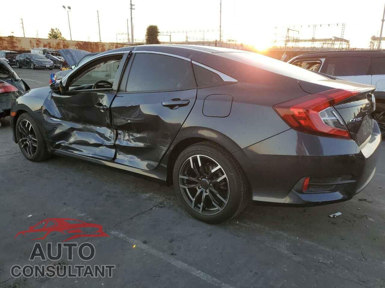 HONDA CIVIC 2018 - 2HGFC2F53JH592265