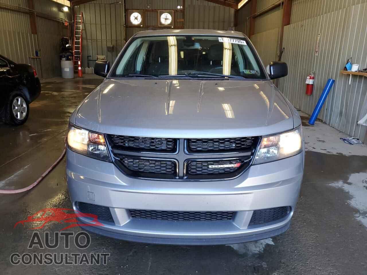 DODGE JOURNEY 2018 - 3C4PDCAB2JT513954